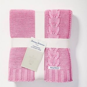 NWT Tommy Bahama pineapple throw